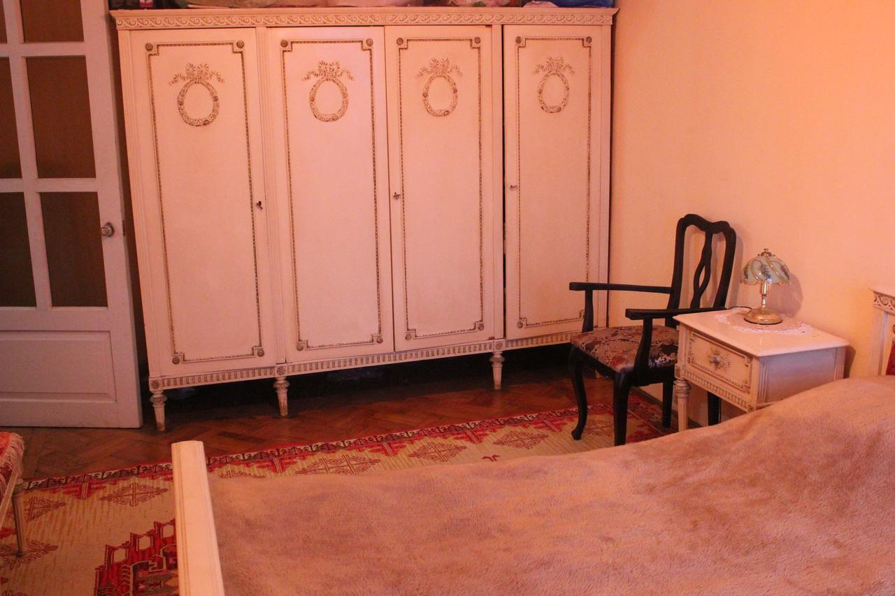 Homestay On Akademika Sakharova Sohum Dış mekan fotoğraf